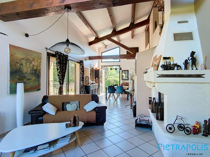 Maison - 136 m² - 4 pièces