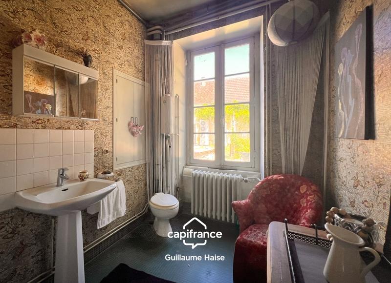 Propriété - 368 m² - 18 pièces