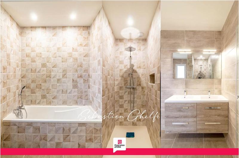 Maison - 138 m² - 7 pièces