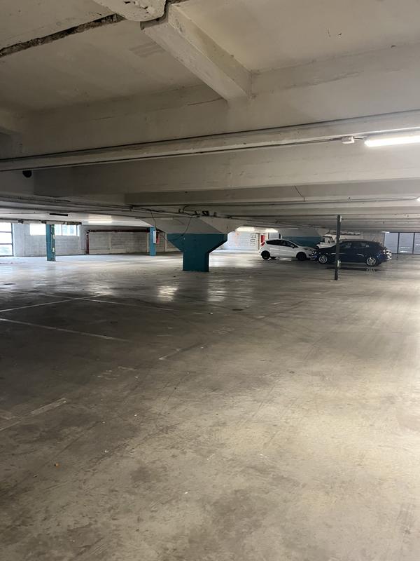 Parking / Garage - 12 m²