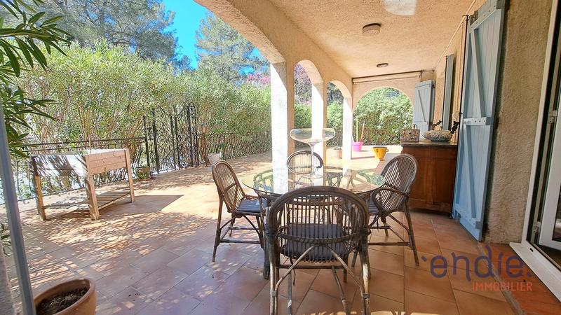 Maison - 183 m² - 6 pièces