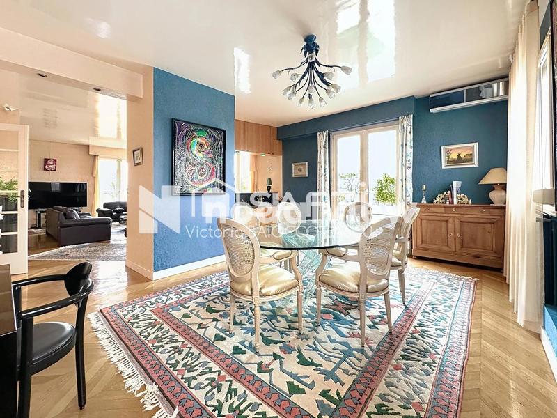 Appartement - 171 m² - 5 pièces