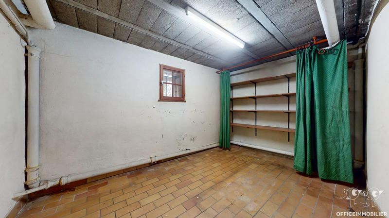 Appartement - 185 m² - 6 pièces