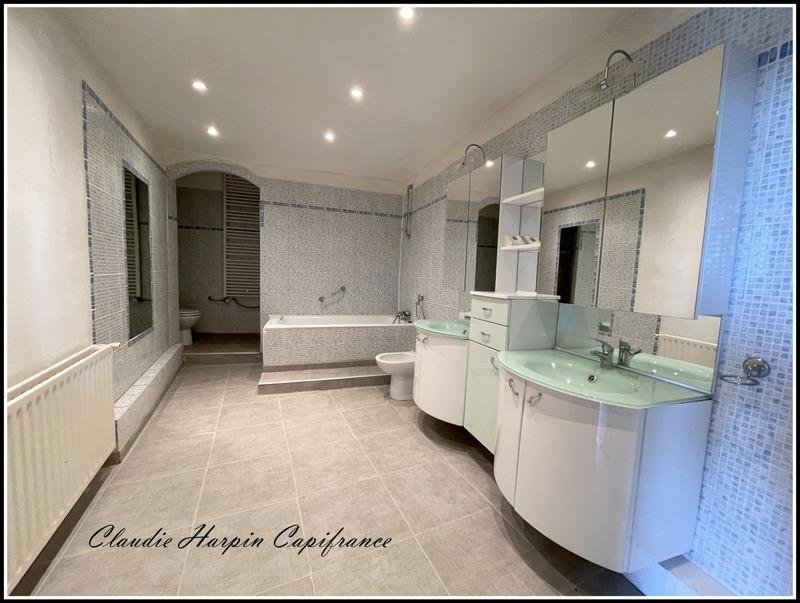 Maison de village - 182 m² - 7 pièces