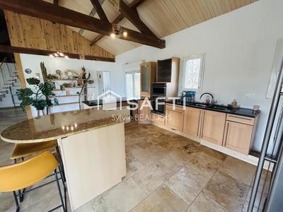 Maison - 144 m² - 6 pièces