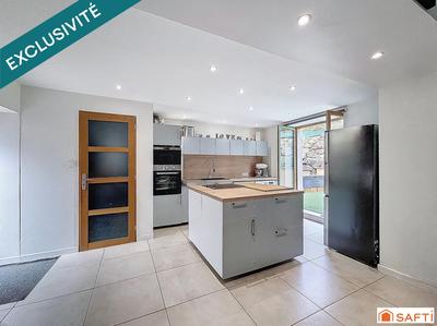 Maison - 98 m² - 4 pièces