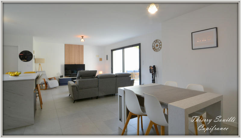 Maison - 98 m² - 5 pièces