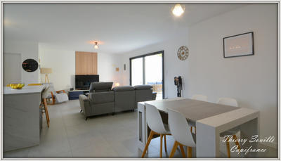 Maison - 98 m² - 5 pièces