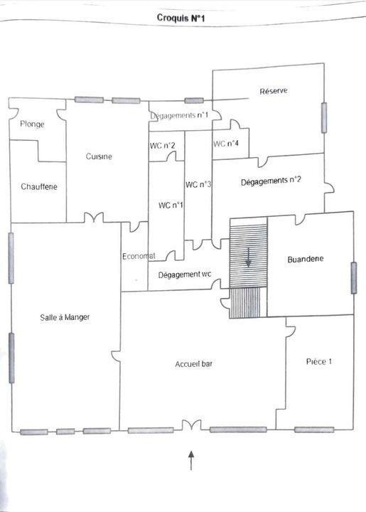 Maison ancienne - 350 m² - 16 pièces