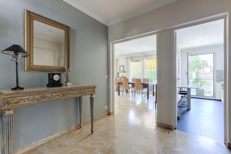 Appartement - 120 m² - 5 pièces