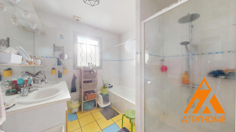 Maison - 133 m² - 6 pièces