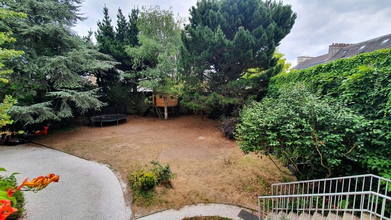 Maison - 270 m² - 8 pièces