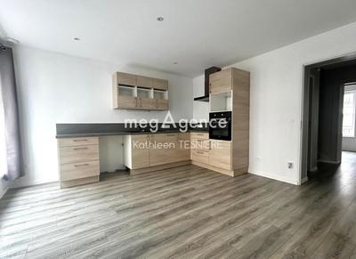 Maison de ville - 100 m² - 6 pièces