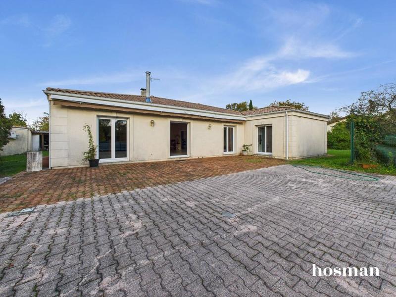Maison - 210 m² - 5 pièces
