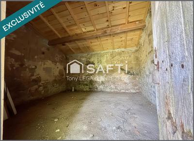 Maison - 102 m² - 4 pièces