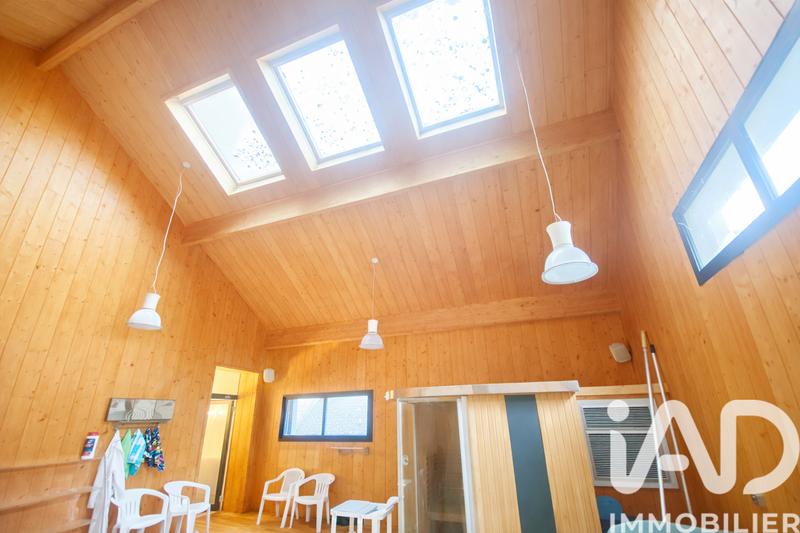 Maison - 296 m² - 10 pièces