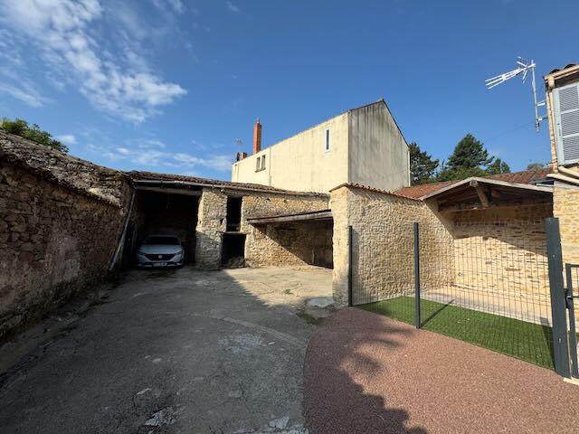 Maison - 92 m² - 3 pièces