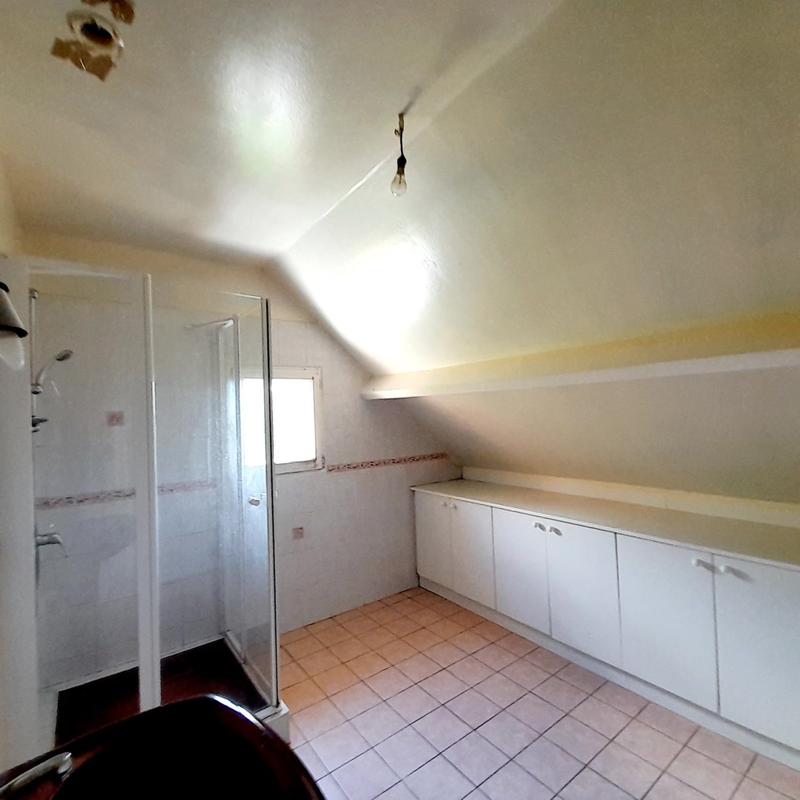 Maison traditionnelle - 119 m² - 6 pièces