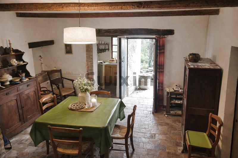 Mas - 94 m² - 5 pièces