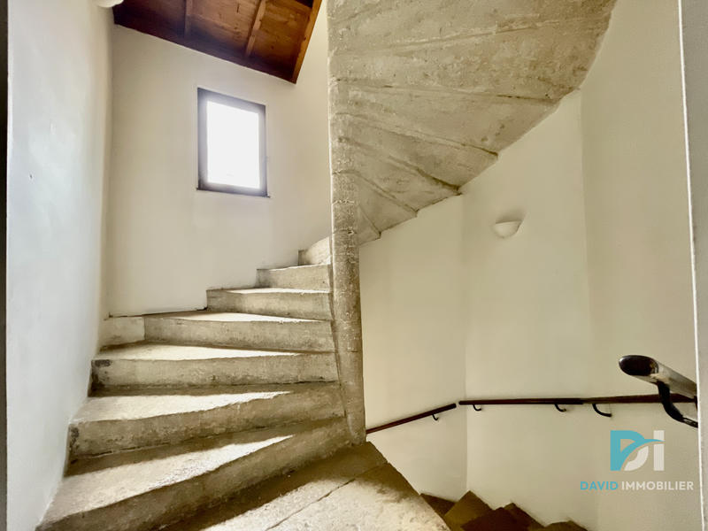 Maison - 263 m² - 8 pièces