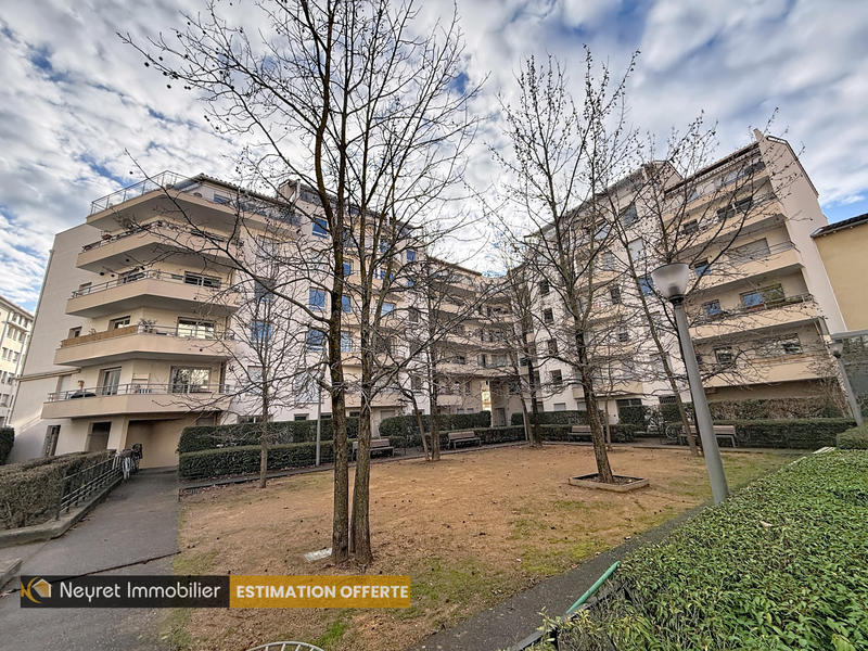 Appartement - 68 m² - 3 pièces