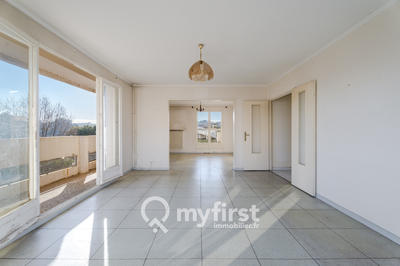 Appartement - 83 m² - 4 pièces