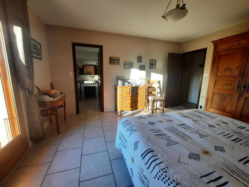 Villa - 211 m² - 7 pièces