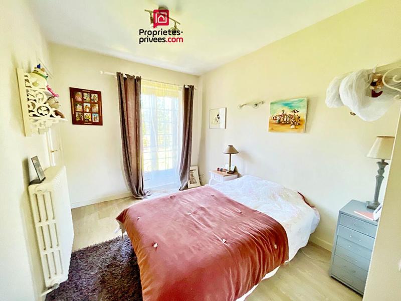 Propriété - 350 m² - 8 pièces