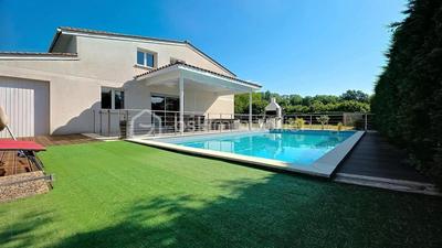 Villa - 205 m² - 7 pièces