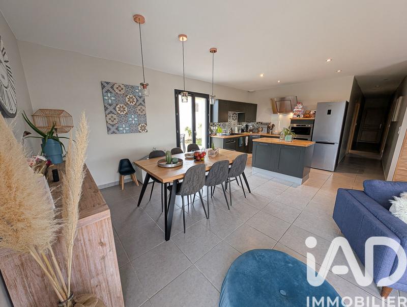 Maison - 97 m² - 4 pièces