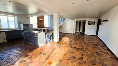 Maison - 160 m² - 7 pièces