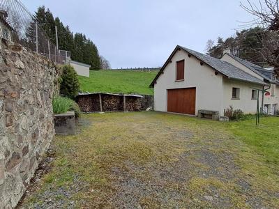 Maison - 260 m² - 11 pièces