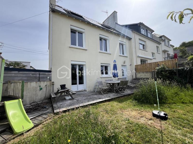 Maison - 126 m² - 6 pièces