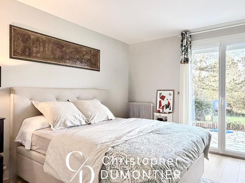 Maison - 172 m² - 9 pièces