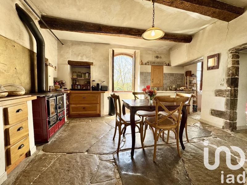 Maison - 243 m² - 9 pièces