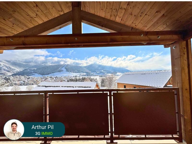 Appartement - 93 m² - 4 pièces