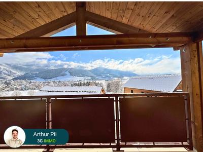 Appartement - 93 m² - 4 pièces