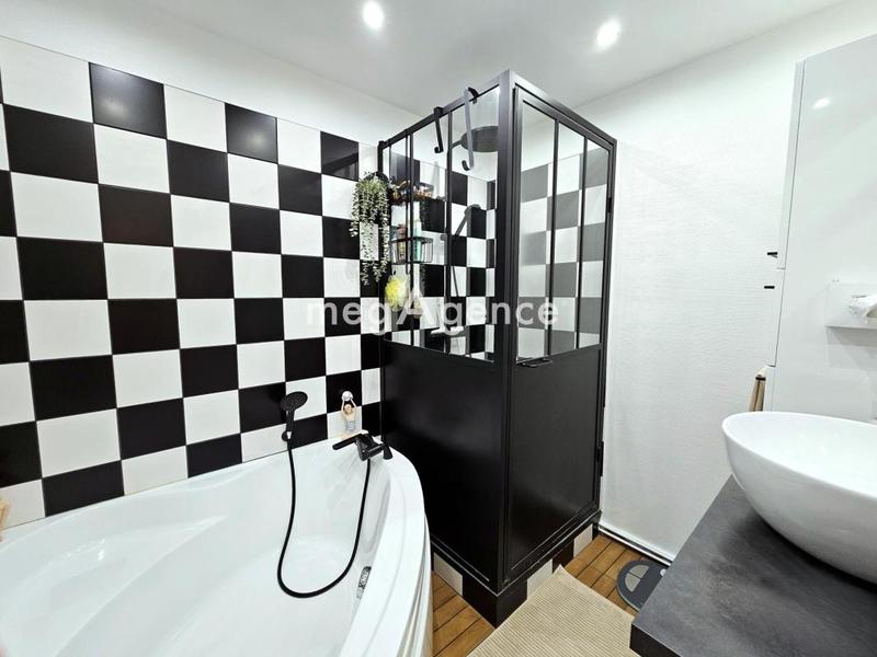 Appartement - 103 m² - 5 pièces