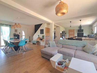 Maison - 134 m² - 6 pièces
