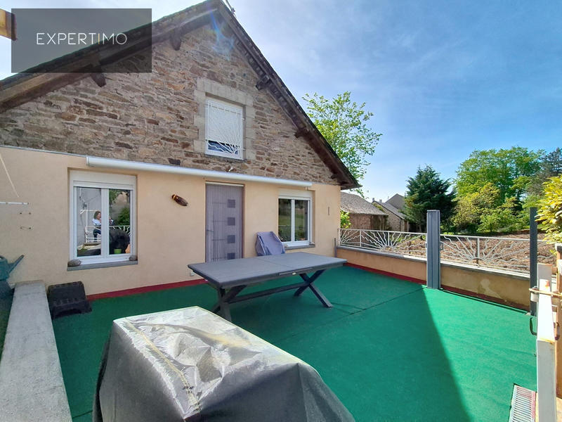 Maison - 101 m² - 7 pièces