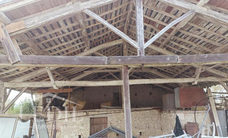 Maison en pierre - 150 m² - 1 pièce