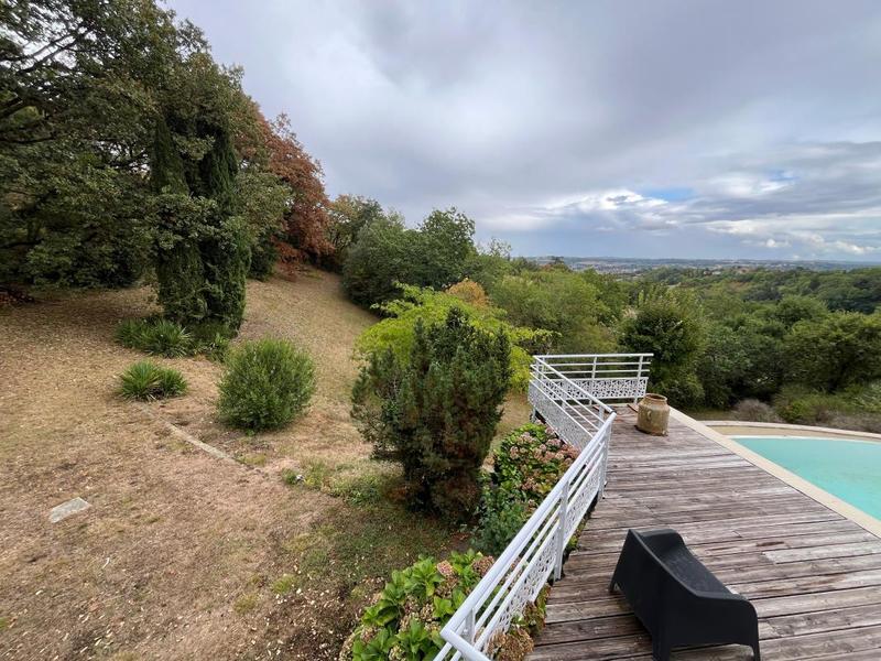 Maison d'architecte - 198 m² - 5 pièces