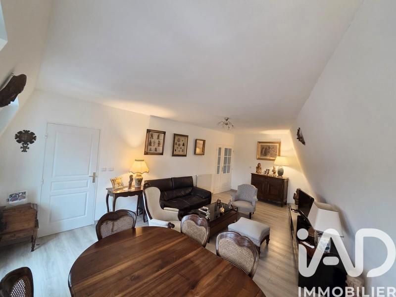 Appartement - 96 m² - 4 pièces