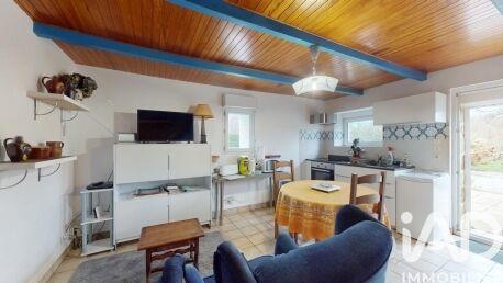 Maison - 180 m² - 11 pièces