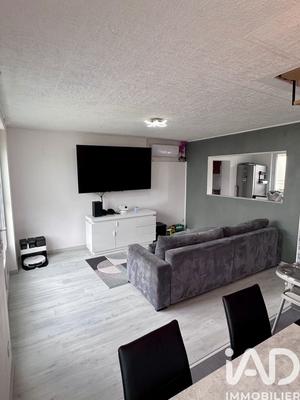 Maison - 88 m² - 6 pièces