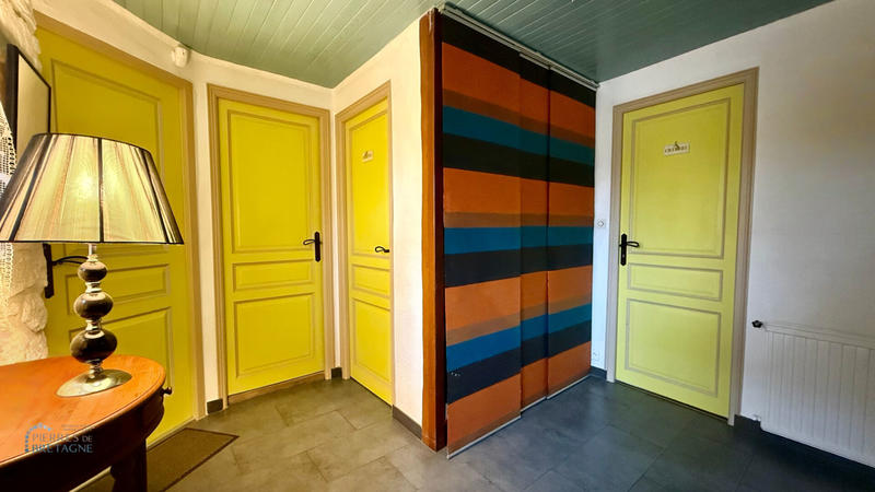 Maison - 193 m² - 10 pièces