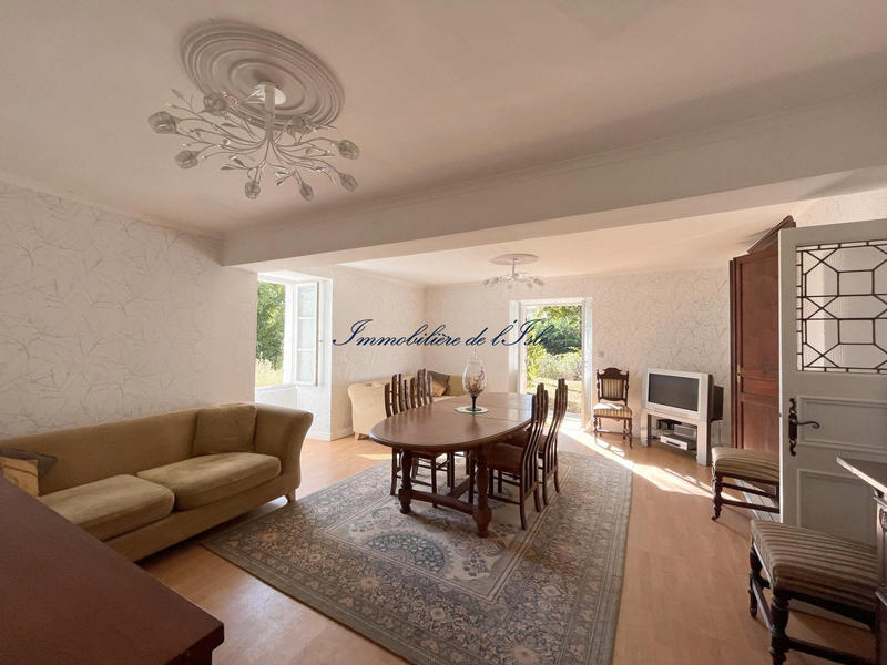 Maison - 300 m² - 10 pièces