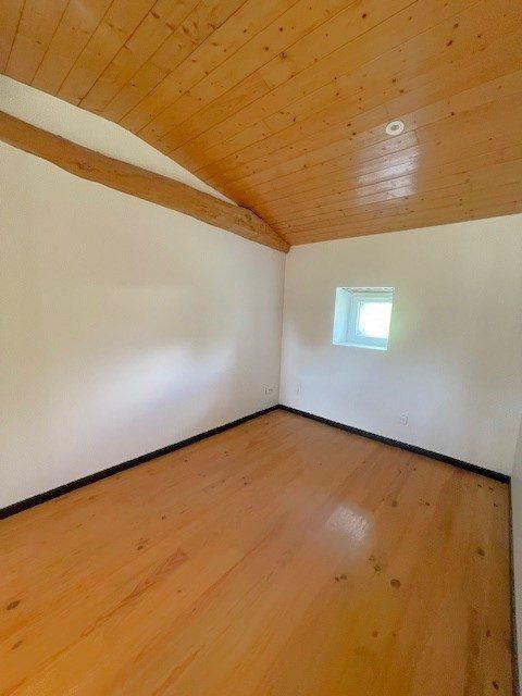 Maison - 180 m² - 8 pièces