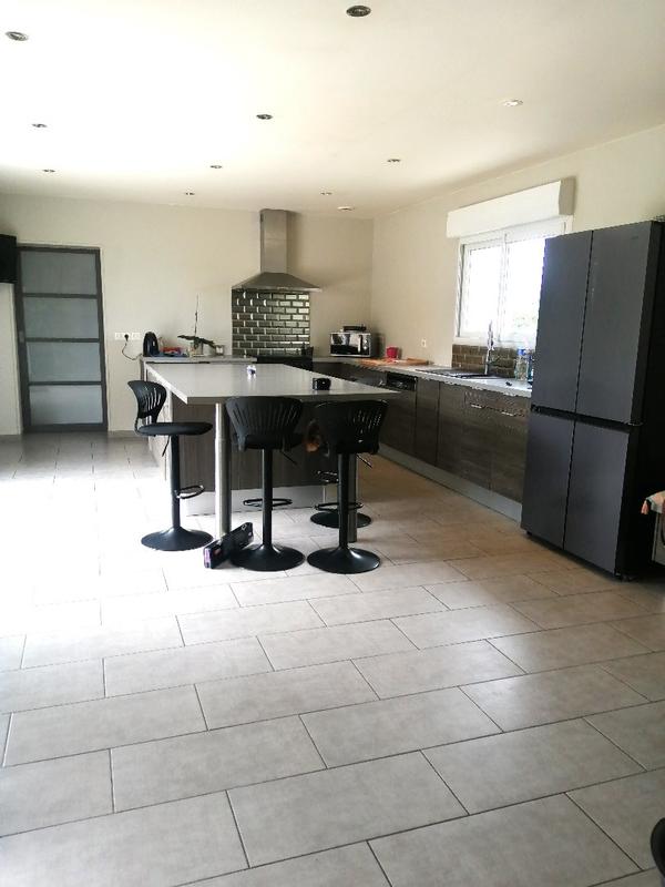 Maison - 211 m² - 8 pièces