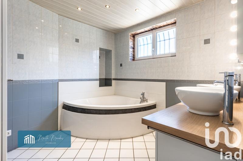 Maison de ville - 122 m² - 5 pièces